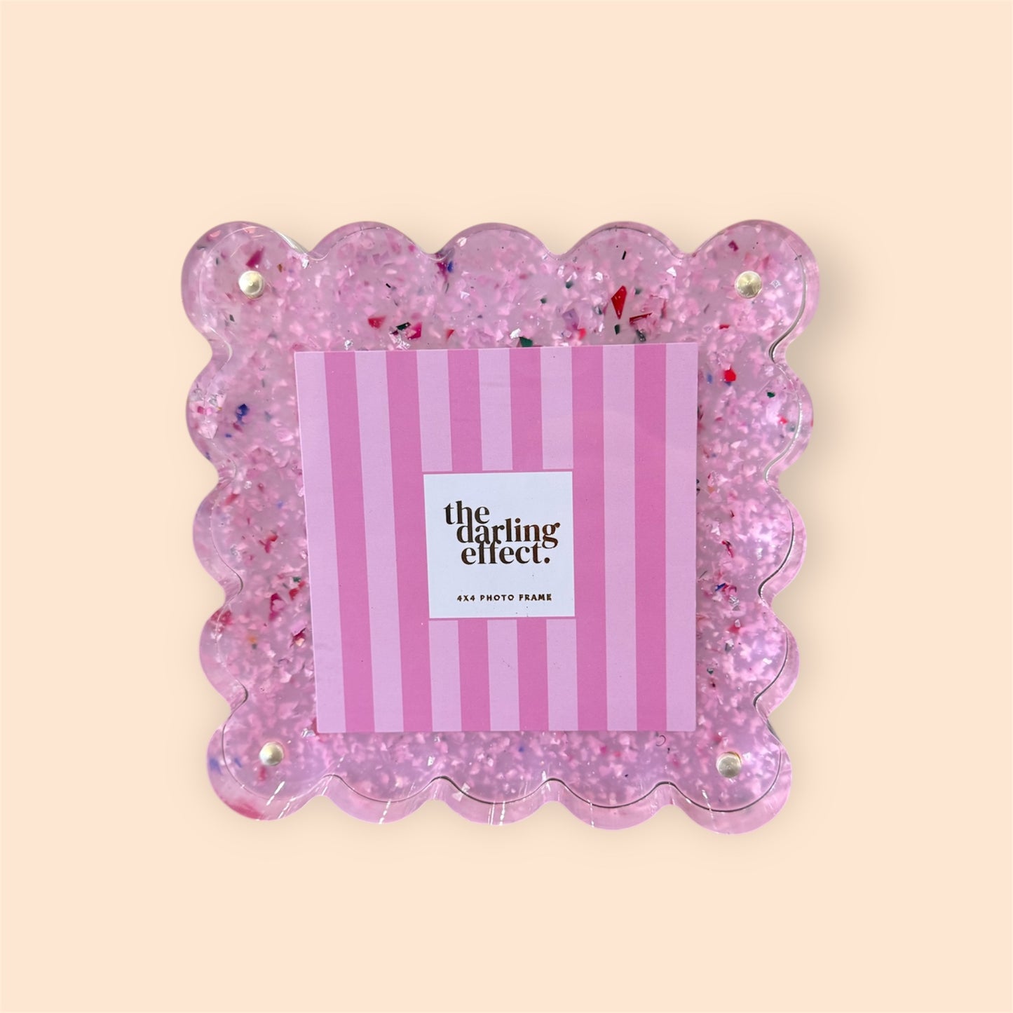 Medium Square Scalloped Magnetic Frame